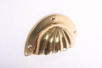 Bowl handle shell ribbed brass polish 90mm