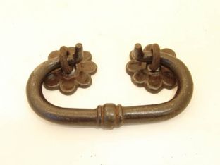 Handle rust 120mm box handle with rosettes and eye bolts