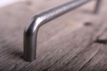 Handle metal gray 10mm round 128mm