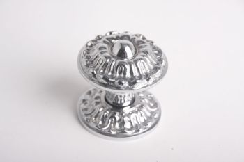 Door knob classic shiny chrome 71mm