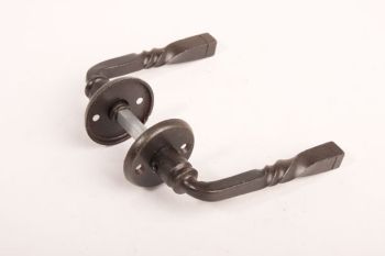 Door handle twisted square iron rust 120mm per pair including rosettes