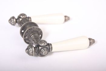 Door handle classic in silver antique with antique white porcelain per pair