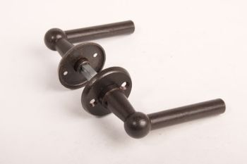 Door handle cast iron rust Chemin de Fer with round rosettes per pair LL