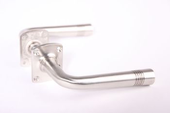 Door handles classic with edges brushed nickel per pair with rosettes