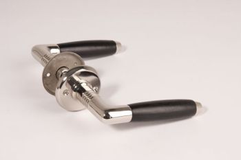 Door handle (pair) barrel model nickel with Bakelite ROUND rosettes