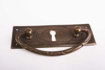 Classic drawer handle bronze antique 96mm with keyhole