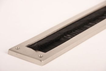 Tochtwering geborsteld nikkel met zwarte borstel