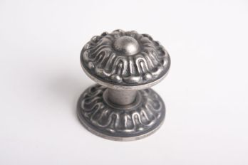 Deurknop klassiek zilver antiek 71mm