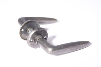 Door handle Dudok silver antique with round rosettes per pair