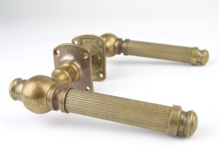 Classic door handle with rosettes bronze antique 140mm